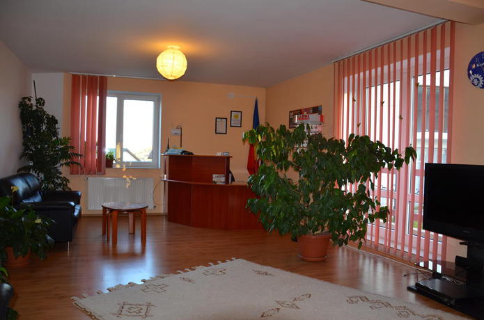 Imagen de los interiores del Hotel Riunione. Foto 8