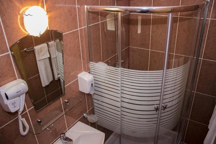 Imagen de los interiores del Hotel Riunione. Foto 9