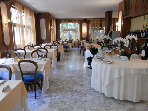 Imagen general del Hotel Riva, Alassio. Foto 7