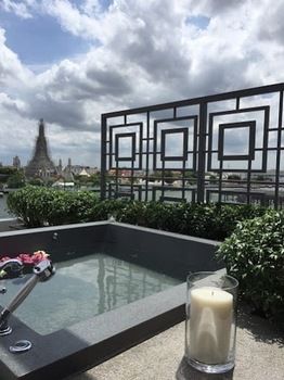 Imagen de los exteriores del Hotel Riva Arun Bangkok. Foto 11