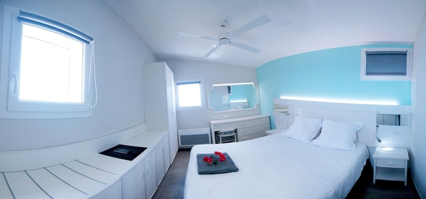 Imagen de la habitación del Hotel Riva Bella Naturiste Thalasso and Spa Resort. Foto 11