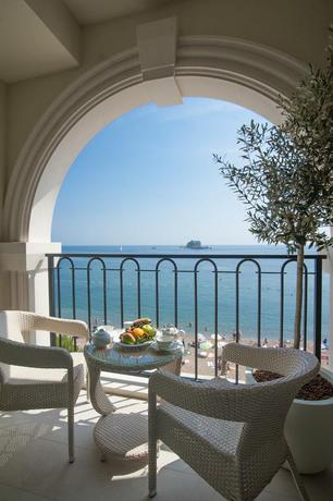 Imagen de los exteriores del Hotel Riva By Aycon. Foto 11