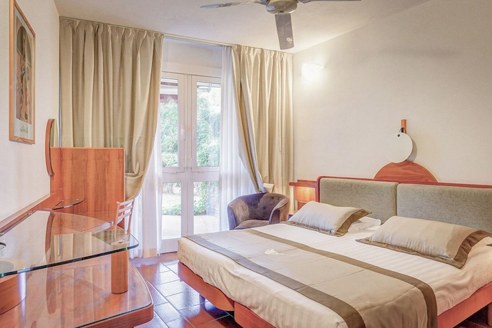 Imagen de la habitación del Hotel Riva Degli Etruschi. Foto 6