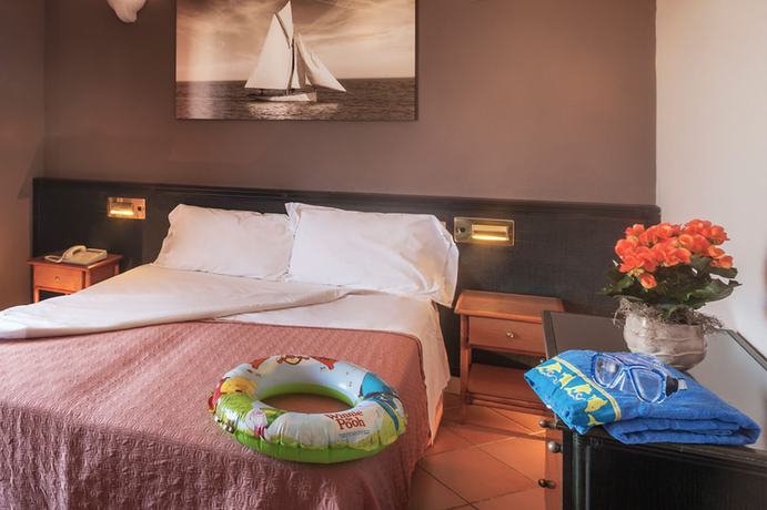 Imagen de la habitación del Hotel Riva Del Sole, Campo nell'Elba. Foto 11