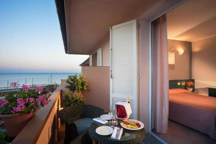 Imagen de la habitación del Hotel Riva Del Sole, Campo nell'Elba. Foto 15