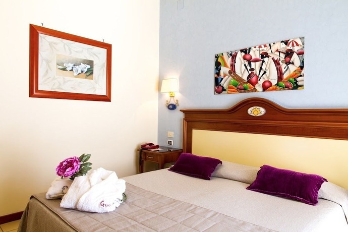 Imagen de la habitación del Hotel Riva Del Sole, Cefalu. Foto 7