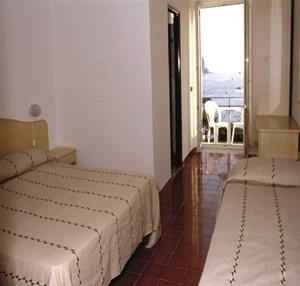 Imagen de la habitación del Hotel Riva Del Sole, Cuotto. Foto 4