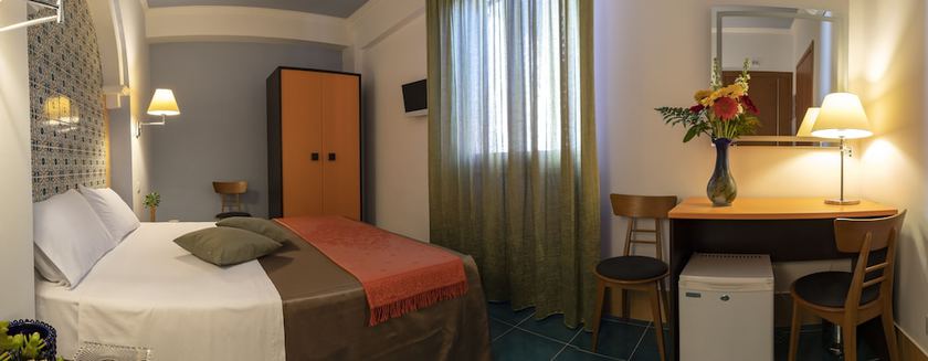 Imagen de la habitación del Hotel Riva Del Sole, San Vito Lo Capo. Foto 2