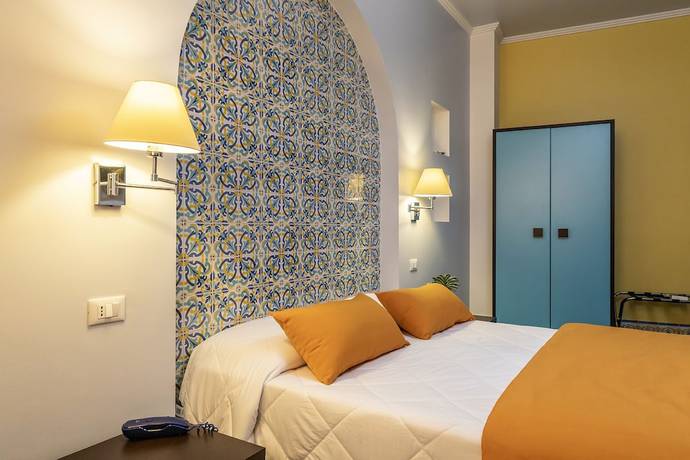 Imagen de la habitación del Hotel Riva Del Sole, San Vito Lo Capo. Foto 3
