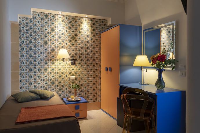 Imagen de la habitación del Hotel Riva Del Sole, San Vito Lo Capo. Foto 7