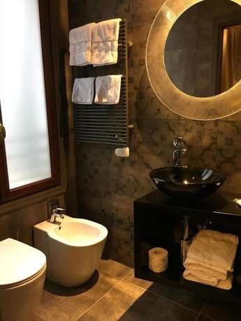 Imagen de la habitación del Hotel Riva Del Vin Boutique. Foto 15