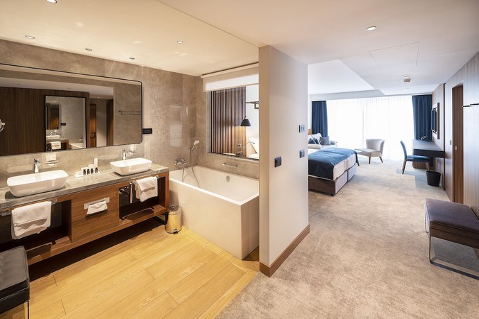 Imagen de la habitación del Hotel Riva, Malinska. Foto 7