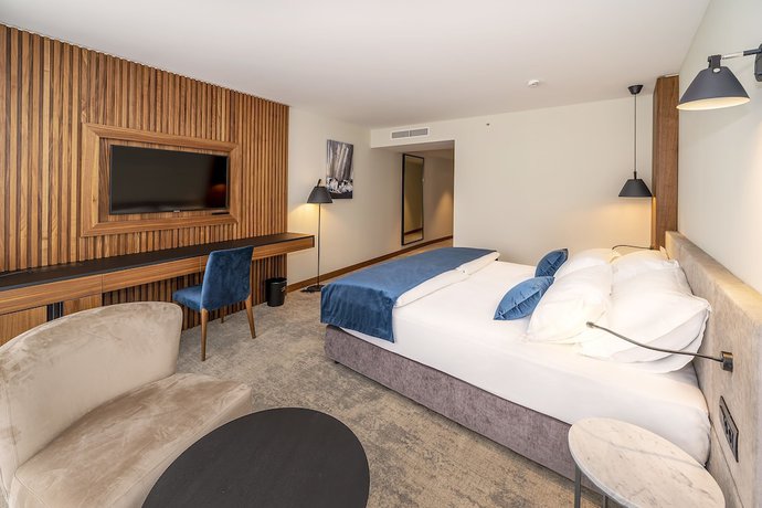 Imagen de la habitación del Hotel Riva, Malinska. Foto 10