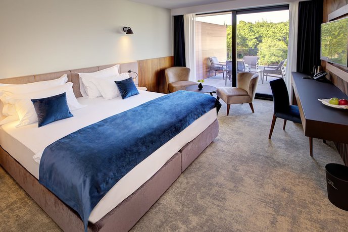 Imagen de la habitación del Hotel Riva, Malinska. Foto 11