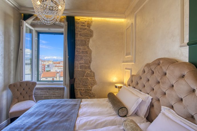 Imagen de la habitación del Hotel Riva Palace - design rooms. Foto 15