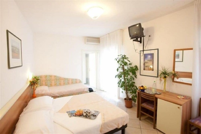 Imagen de la habitación del Hotel Riva, Pietrasanta. Foto 10