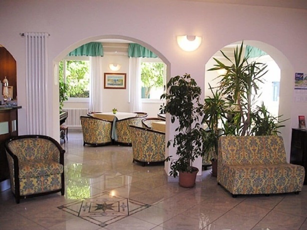 Imagen de los interiores del Hotel Riva, Pietrasanta. Foto 18
