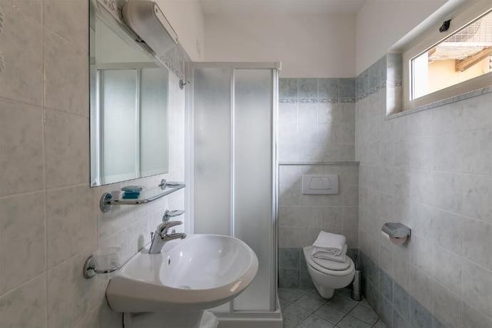 Imagen de la habitación del Hotel Riva, Pietrasanta. Foto 12
