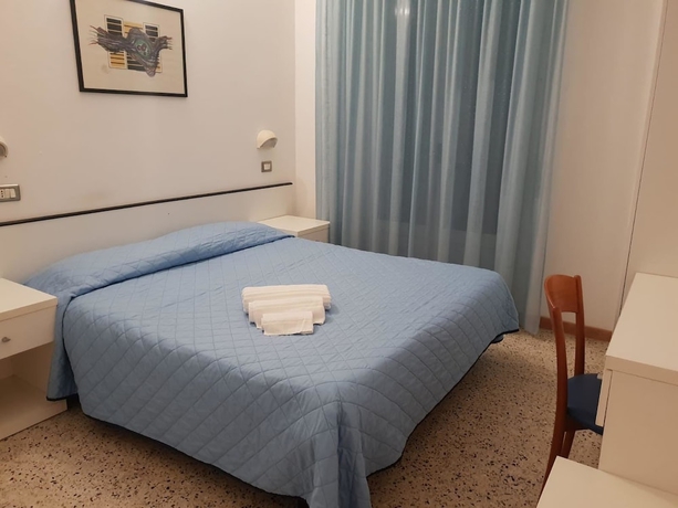 Imagen de la habitación del Hotel Riva, Rimini. Foto 7