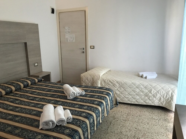 Imagen de la habitación del Hotel Riva, Rimini. Foto 10