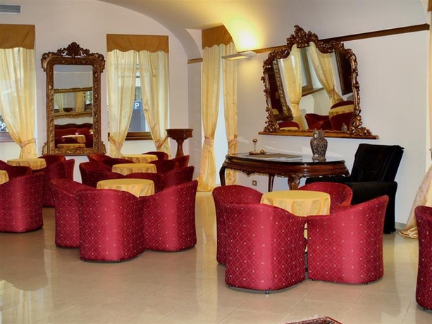 Imagen general del Hotel Riva, Riva del Garda. Foto 9