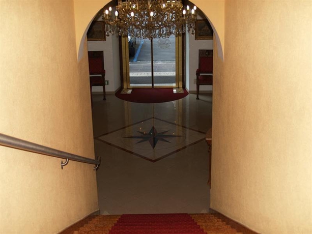 Imagen general del Hotel Riva, Riva del Garda. Foto 11