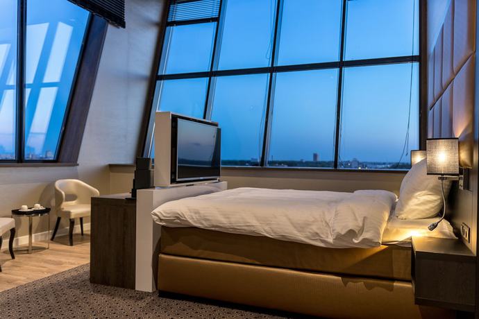 Imagen de la habitación del Hotel Riva The Hague. Foto 15