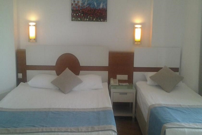 Imagen general del Hotel Riva Zena. Foto 7