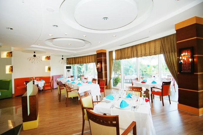 Imagen general del Hotel Riva Zena. Foto 12