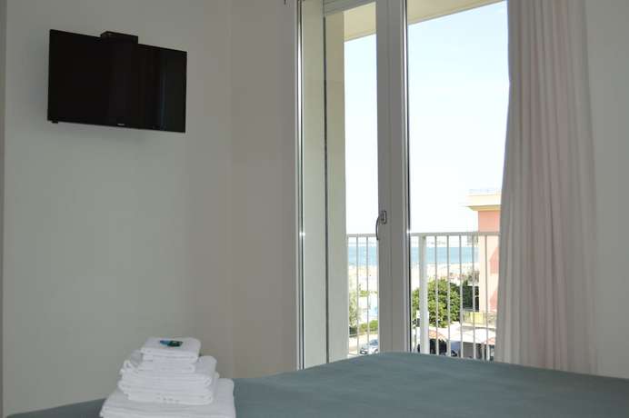 Imagen de la habitación del Hotel Riva e Mare. Foto 7