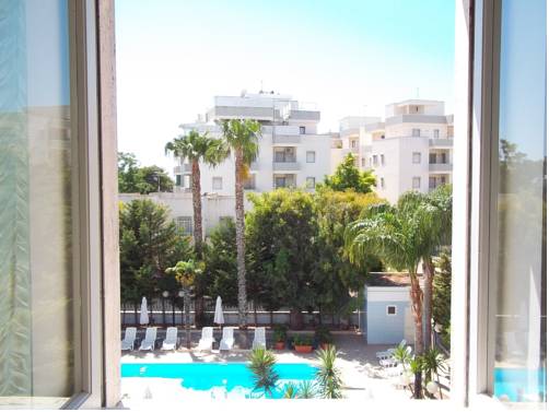 Imagen de la habitación del Hotel Rivabella. Foto 7