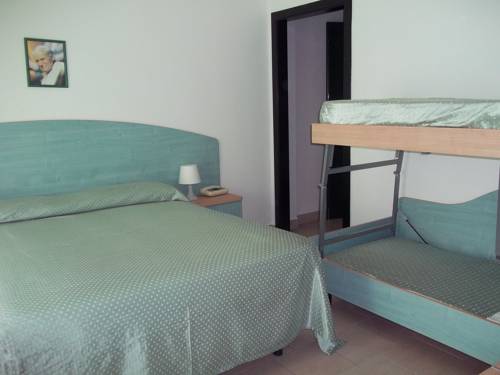 Imagen de la habitación del Hotel Rivabella. Foto 15