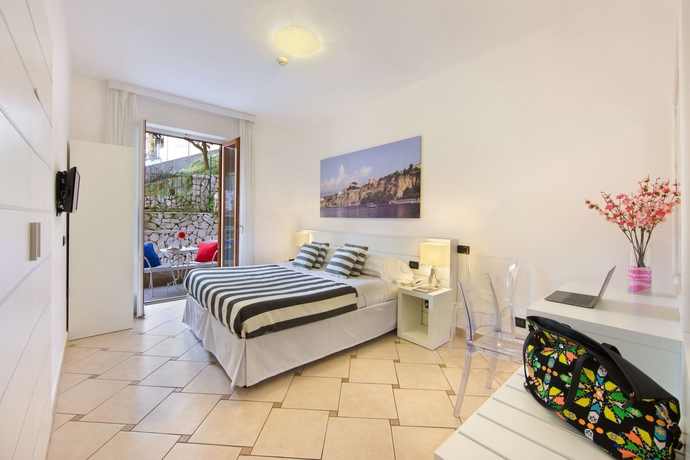 Imagen de la habitación del Hotel Rivage Sorrento. Foto 7