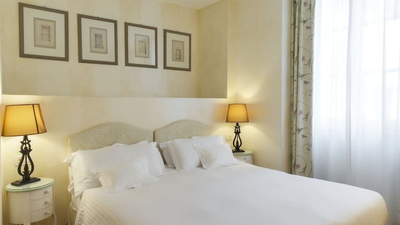Imagen de la habitación del Hotel Rivalago. Foto 3