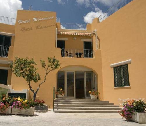 Imagen general del Hotel Rivamare, Ischia. Foto 16