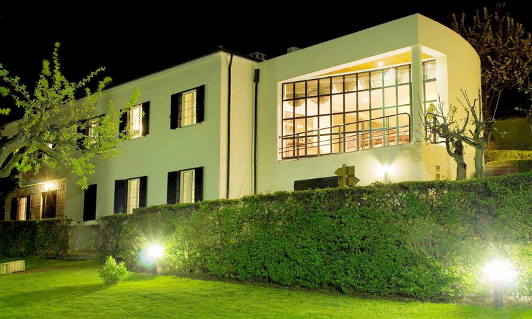 Imagen de los exteriores del Hotel Rivatur - Explorações Turísticas Lda. Foto 6