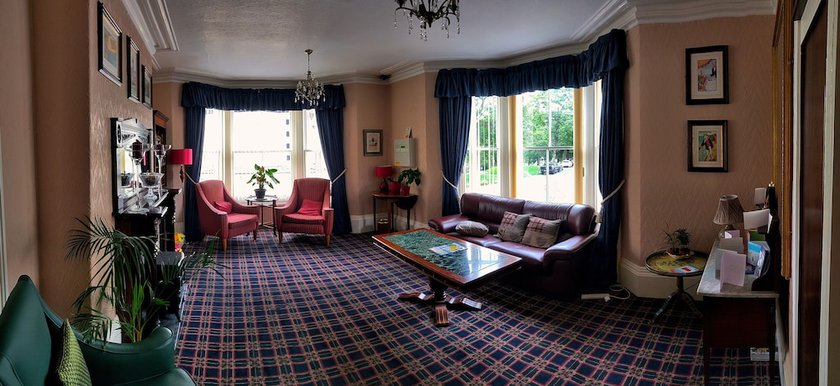 Imagen de los interiores del Hotel Rivelyn. Foto 19