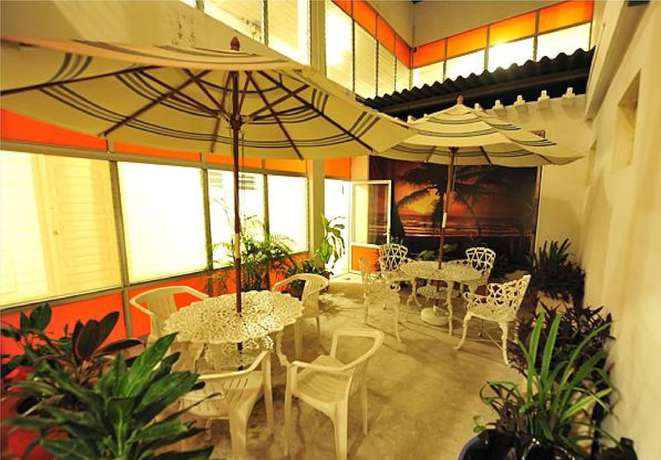 Imagen de los interiores del Hotel Rivemar. Foto 16