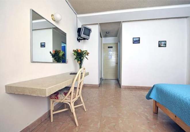 Imagen de la habitación del Hotel Rivemar. Foto 2