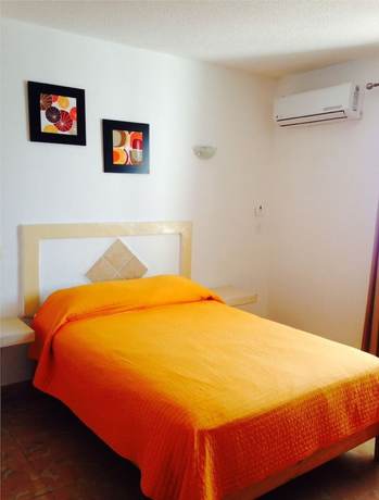 Imagen de la habitación del Hotel Rivemar. Foto 8