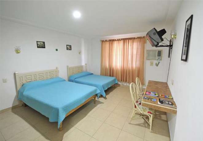 Imagen de la habitación del Hotel Rivemar. Foto 12