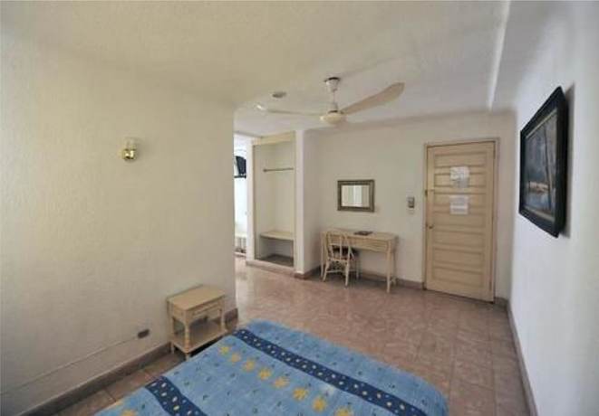 Imagen de la habitación del Hotel Rivemar. Foto 14