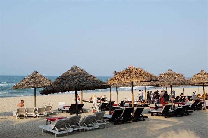 Imagen de los exteriores del Hotel River Beach Resort and Residences. Foto 12