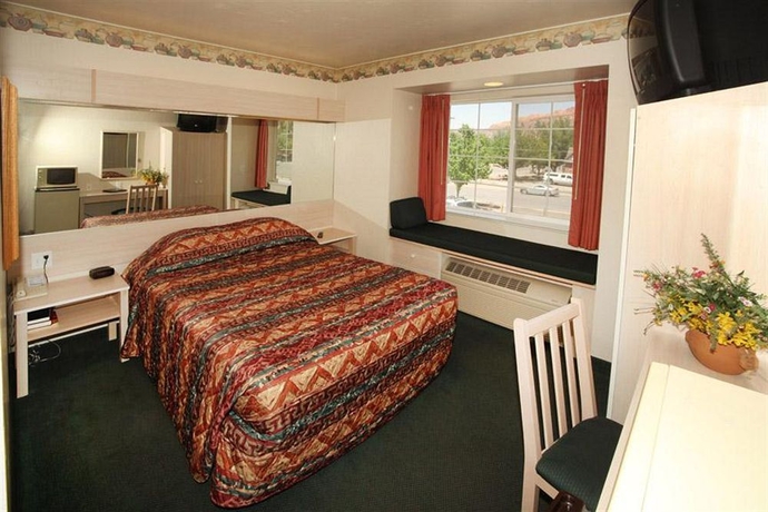 Imagen de la habitación del Hotel River Canyon Lodge. Foto 3