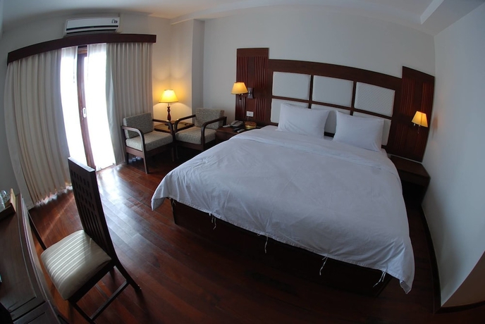 Imagen de la habitación del Hotel River City. Foto 3