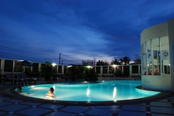 Imagen de la piscina del Hotel River City, Mukdahan. Foto 14