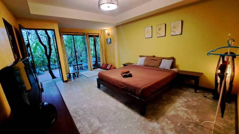 Imagen de la habitación del Hotel River CoCo Amphawa. Foto 11