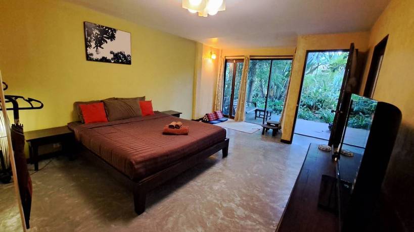 Imagen de la habitación del Hotel River CoCo Amphawa. Foto 15