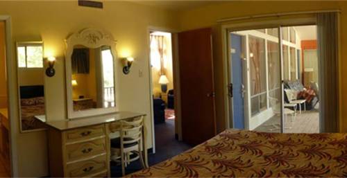 Imagen de la habitación del Hotel River Forest Inn. Foto 8