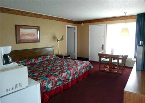 Imagen de la habitación del Hotel River Forest Inn. Foto 10